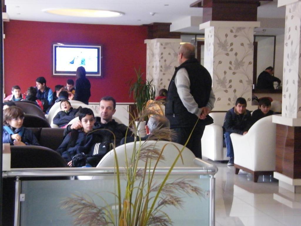Egemen Hotel 梅尔辛 外观 照片